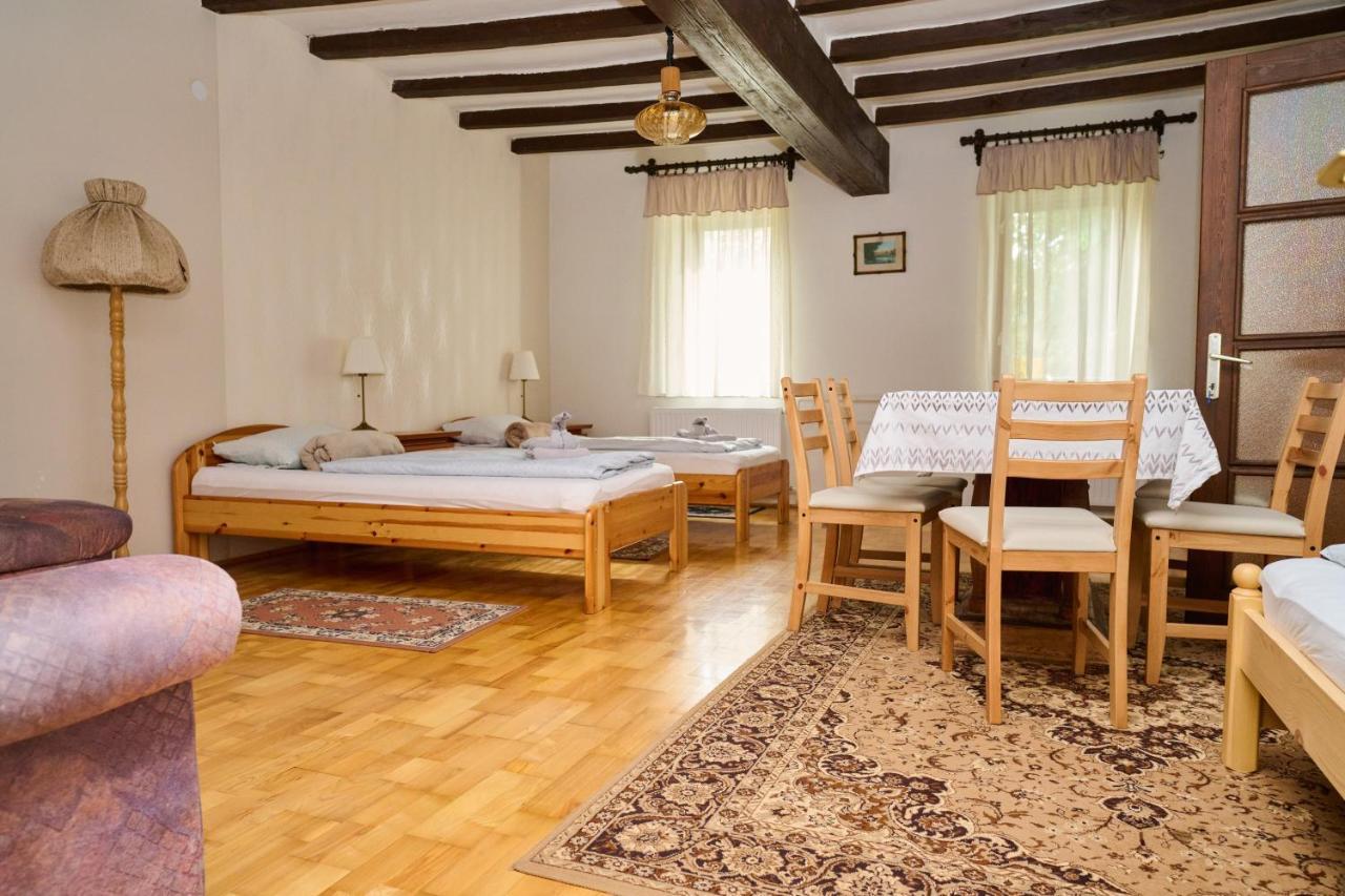 Koelcsey Vendeghaz Daire Hódmezővásárhely Dış mekan fotoğraf